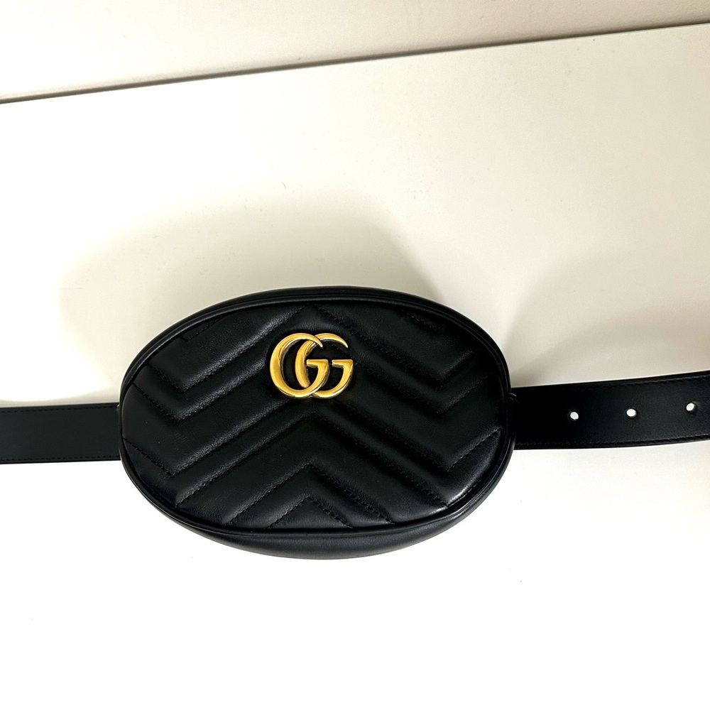 Gucci marmont black leather belt bag w/ signature gold logo emblem - Picture 11 of 15